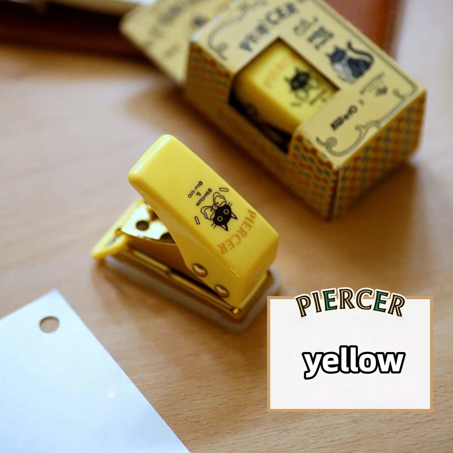 Mini Paper/Photo Puncher, Portable Single-hole Puncher, DIY Loose-leaf Core, Suitable for Office, School and Home Use
