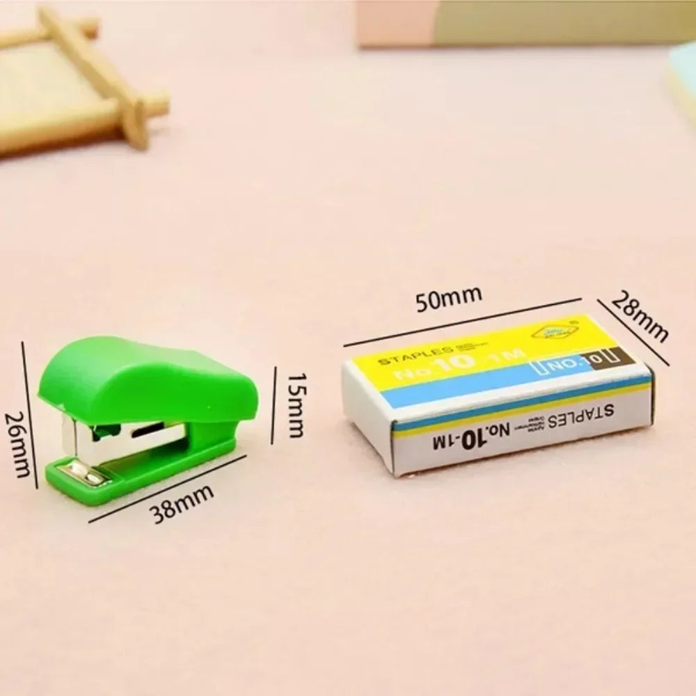Mini Stapler Set Portable Office Supplies Cute Gift with 50 Staples 09cm for A4 Paper Random Color