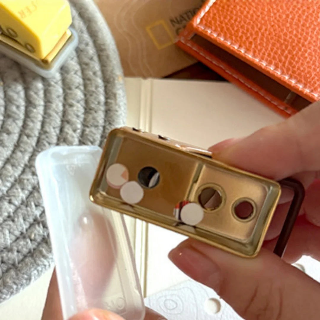 Mini Paper/Photo Puncher, Portable Single-hole Puncher, DIY Loose-leaf Core, Suitable for Office, School and Home Use
