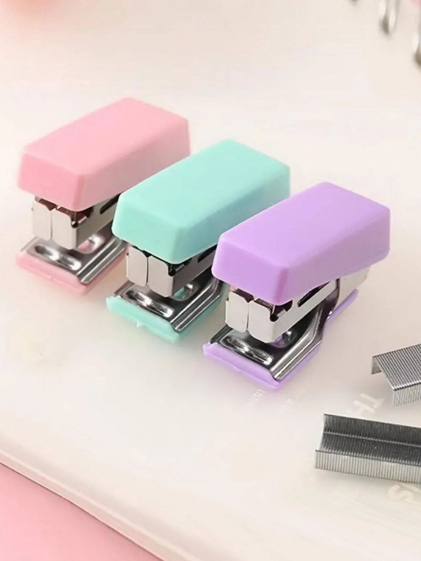 1PC Macaron Color Mini Stapler 3 Colors Optional Cute Portable Small Size Stationery Combination Suit for Office Supplies